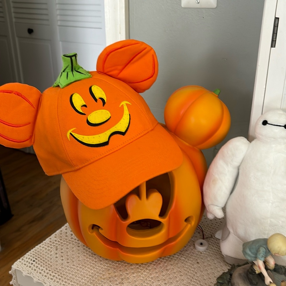 Mickey pumpkin hat. Disney Parks